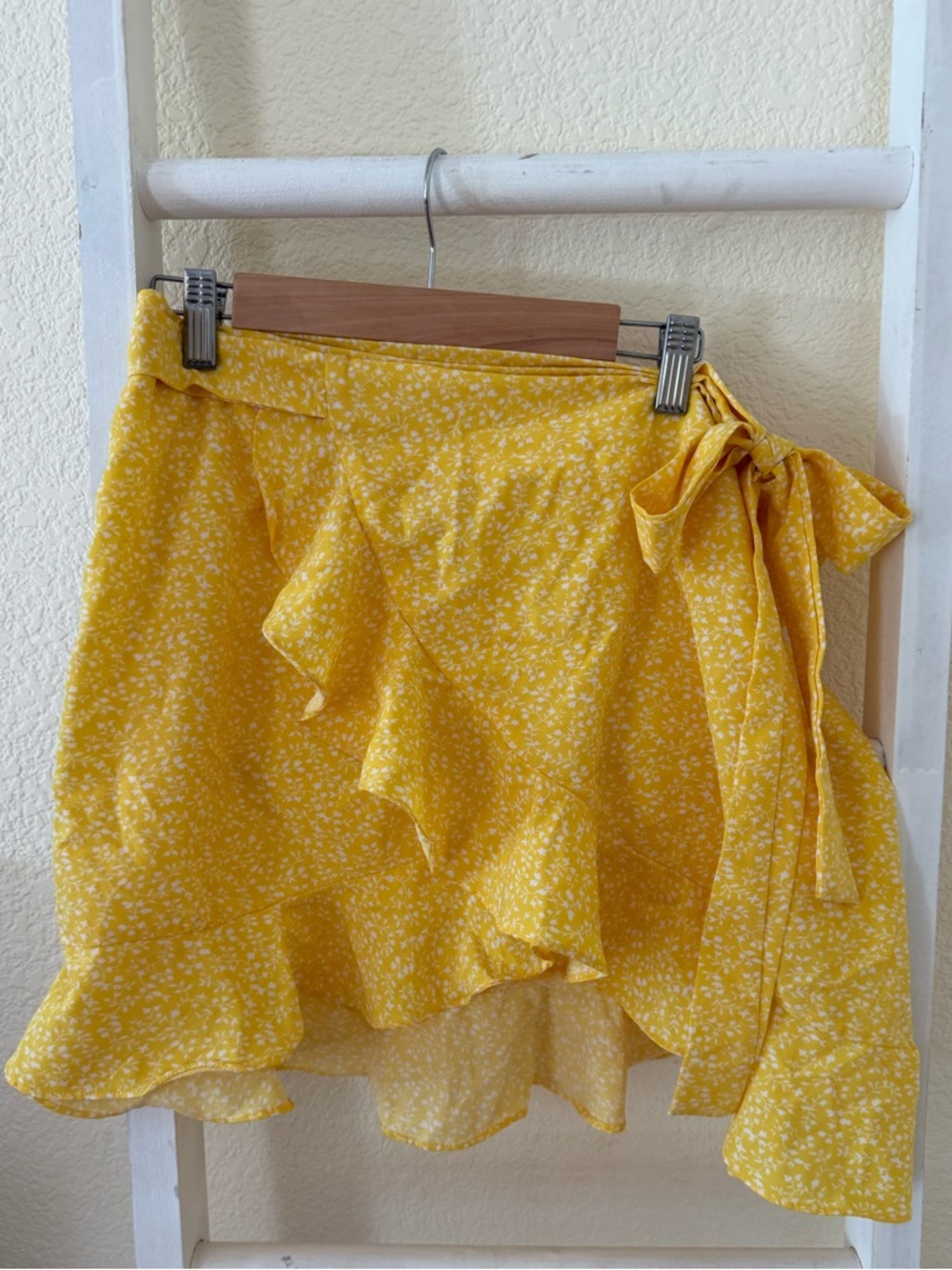 SHEIN Yellow Floral Asymmetrical Ruffle Wrap Skirt